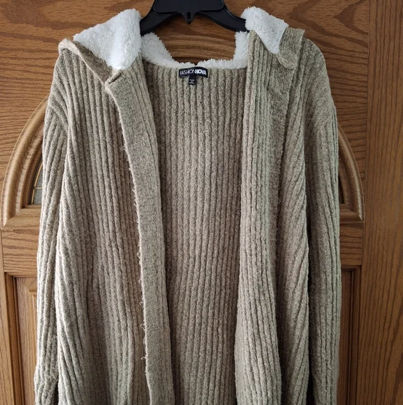 Fashion Nova Ribbed Hooded Cardigan in Taupe - Picture 3 of 6